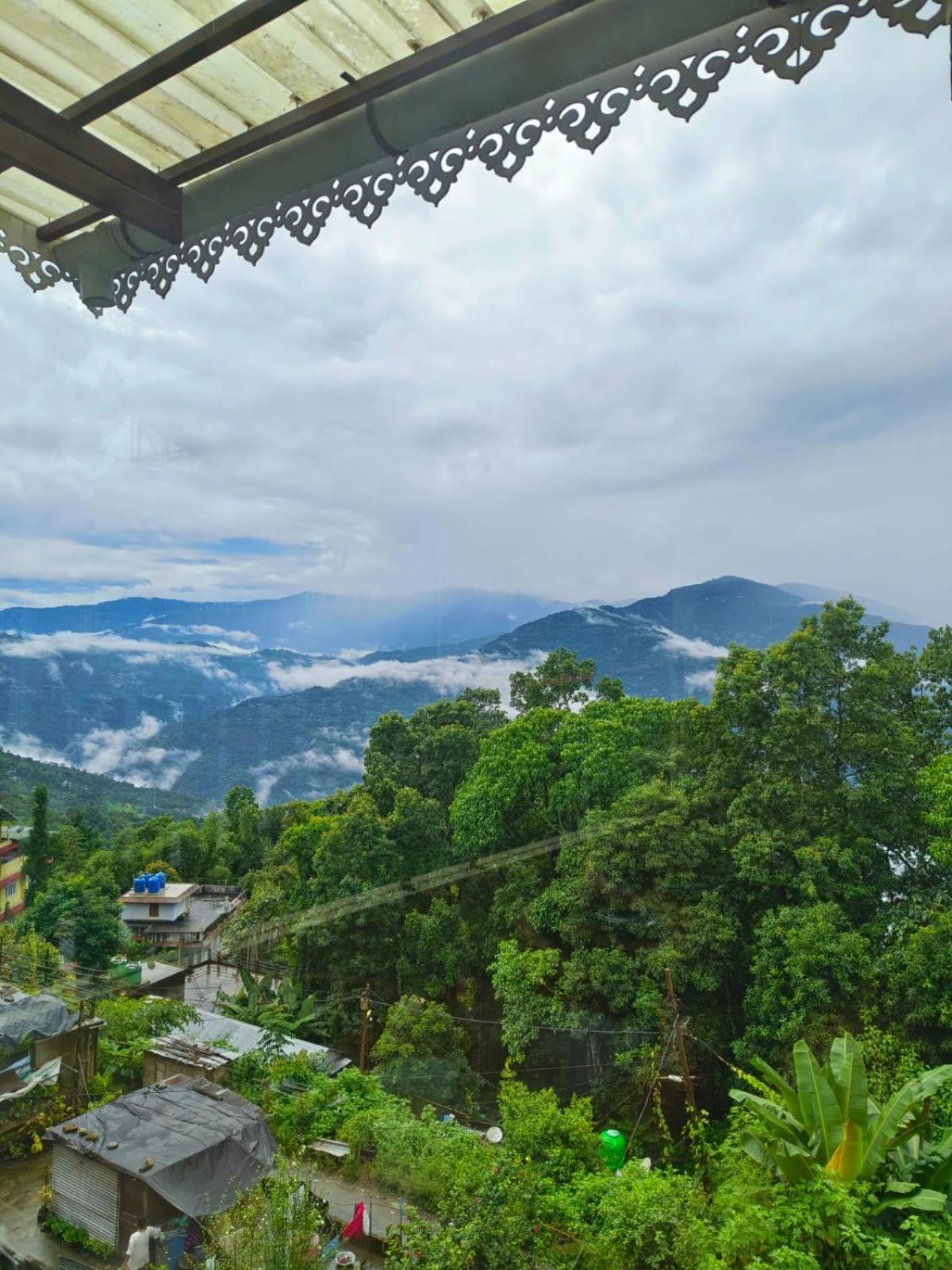 Hotel Aam'S Courtyard Kalimpong Esterno foto